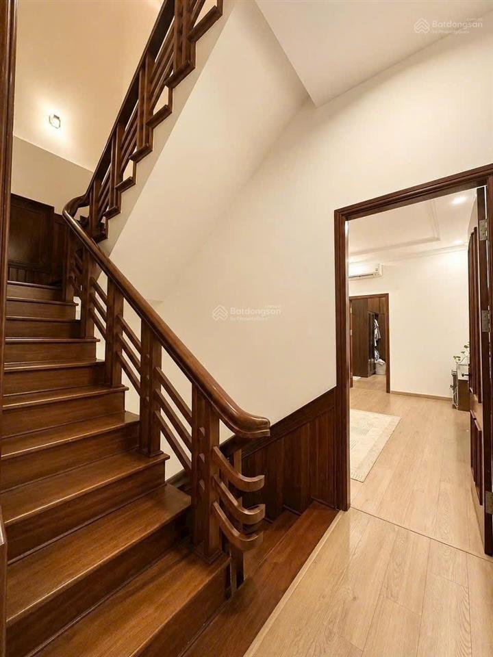Bán nhà mặt tiền kinh doanh, khu dân cư đông đúc an ninh, nội thất hương cao cấp