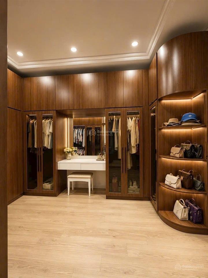 Bán nhà mặt tiền kinh doanh, khu dân cư đông đúc an ninh, nội thất hương cao cấp