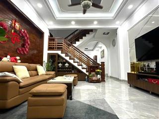 Bán nhà mặt tiền kinh doanh, khu dân cư đông đúc an ninh, nội thất cao cấp