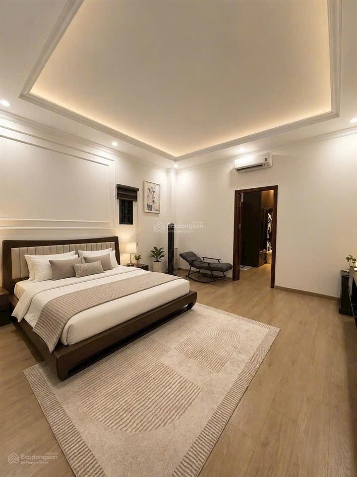 Bán nhà mặt tiền kinh doanh, khu dân cư đông đúc an ninh, nội thất hương cao cấp