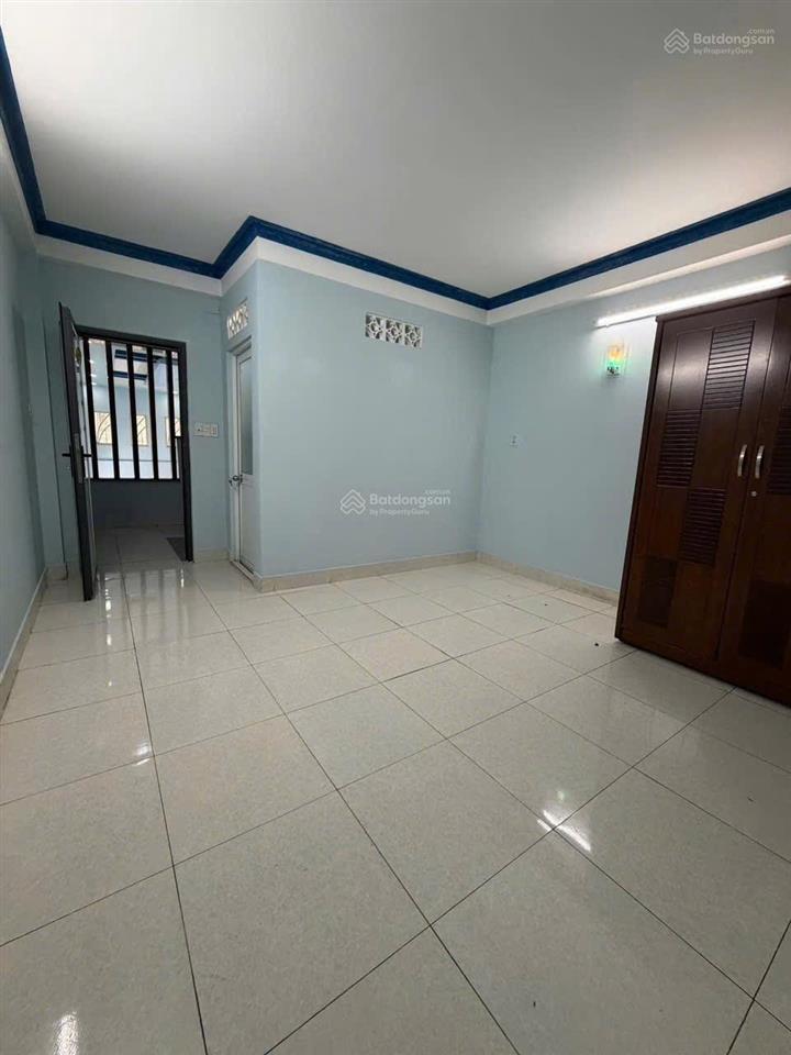 Bán ngay nhà mặt tiền, đường ô tô, giá chỉ 7,2 tỷ