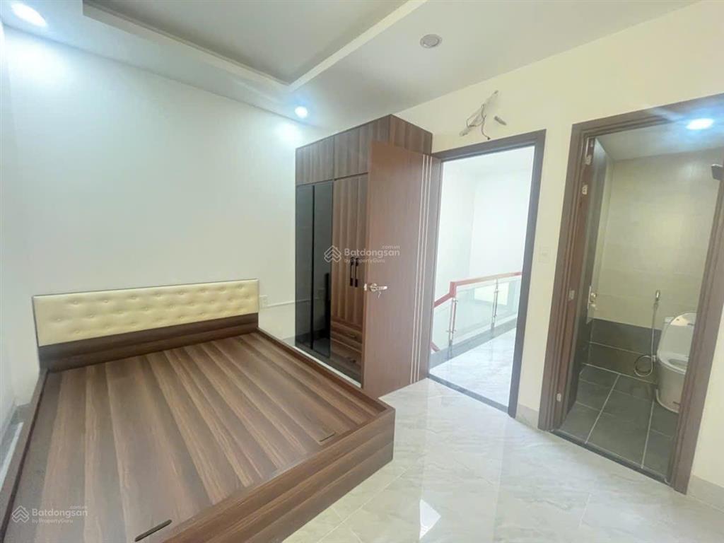 Bán nhà 4 tầng ngay phạm văn đồng, đường 8m, giá chỉ 8,95 tỷ
