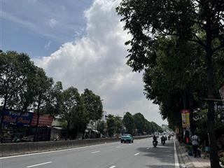 Bán 1000m2 đất, đường nhựa 7m, thích hợp làm kho xưởng, công ty văn phòng.