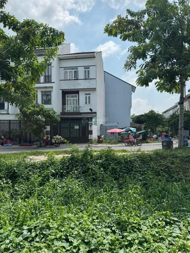 Bán 176m2 đất, đường nhựa 10m, giá chỉ 10 tỷ, khu dân cư an ninh