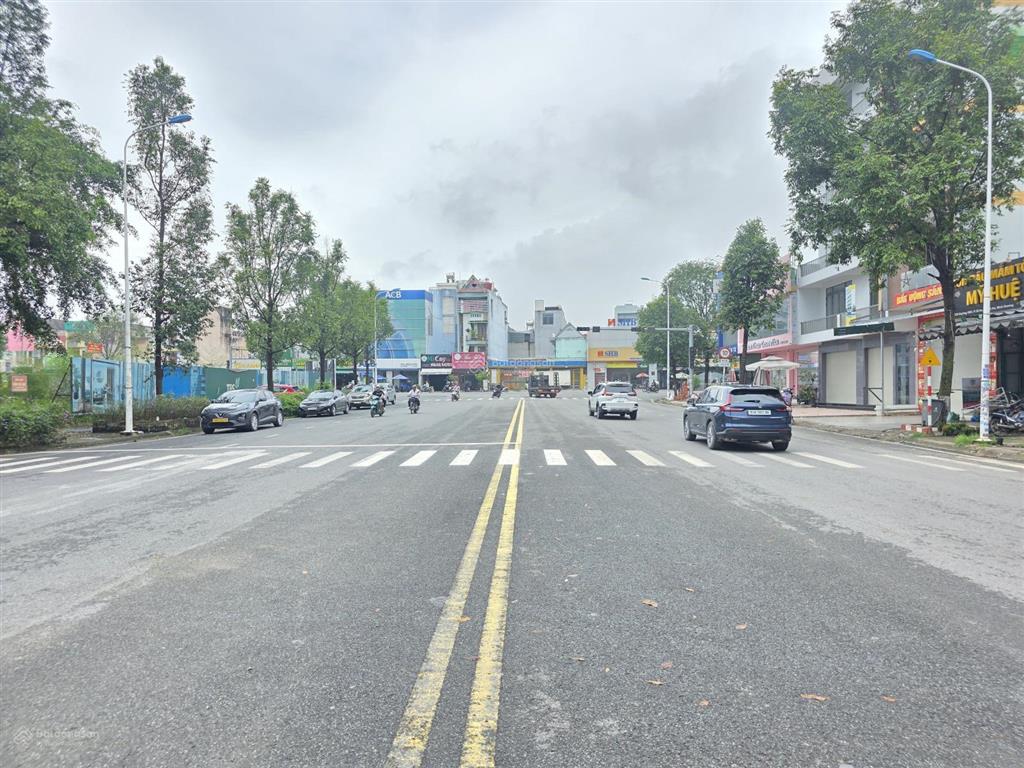 Đất đẹp mặt tiền sầm uất gs1 khu bigc go p. đông hòa, dĩ an