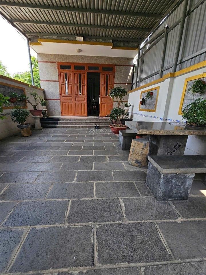 Nhà phố hoàn công kdc châu thới, phường bình an, tp dĩ an.