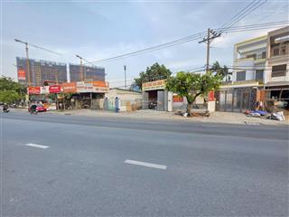 Nhà phố mới mặt tiền đường đt 743c gần vincom550, phường tân đông hiệp, tp dĩ an