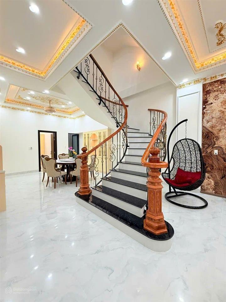 Nhà tân cổ điển đẹp mới xây kdc phú hồng thịnh 5, phường an phú, thuận an