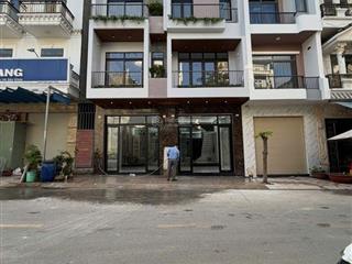 Nhà phố kdc phú hồng đạt, phường bình chuẩn, tp thuận an.