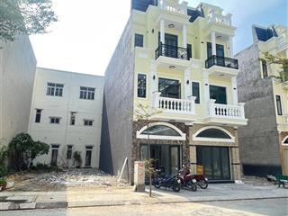 Nhà phố hoàn công kdc icon central gần chợ thông dụng, phường tân đông hiệp, tp dĩ an.