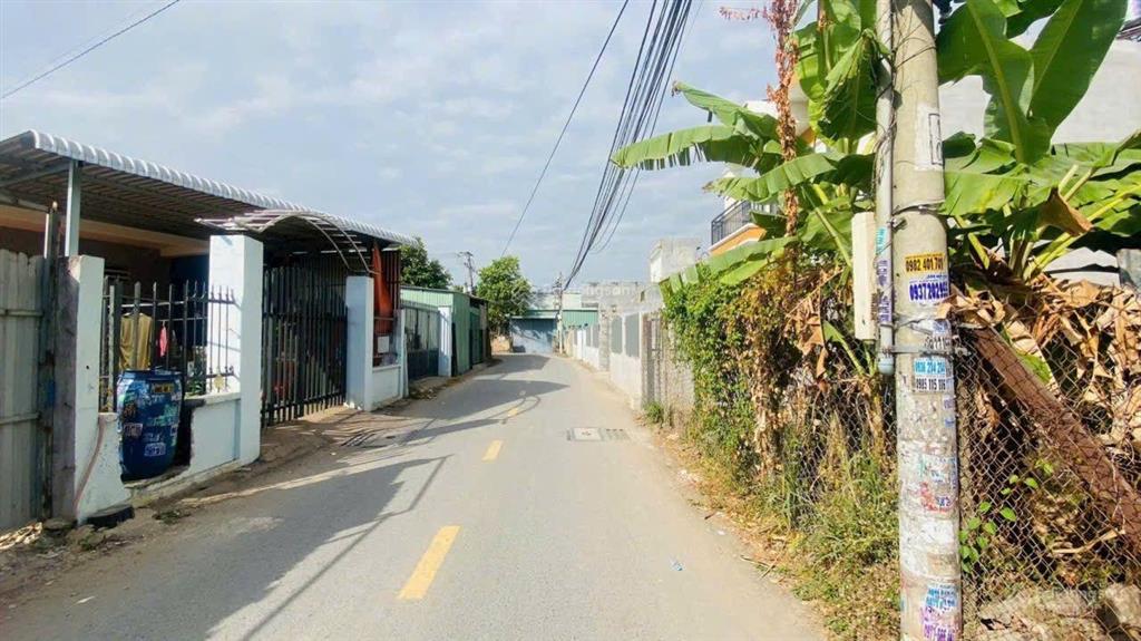 Đất 155,5m2 ngang 7m mặt tiền gần trung tâm y tế và bigc go, p tân đông hiệp dĩ an