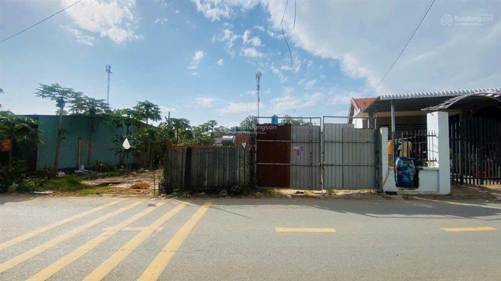 Đất 155,5m2 ngang 7m mặt tiền gần trung tâm y tế và bigc go, p tân đông hiệp dĩ an