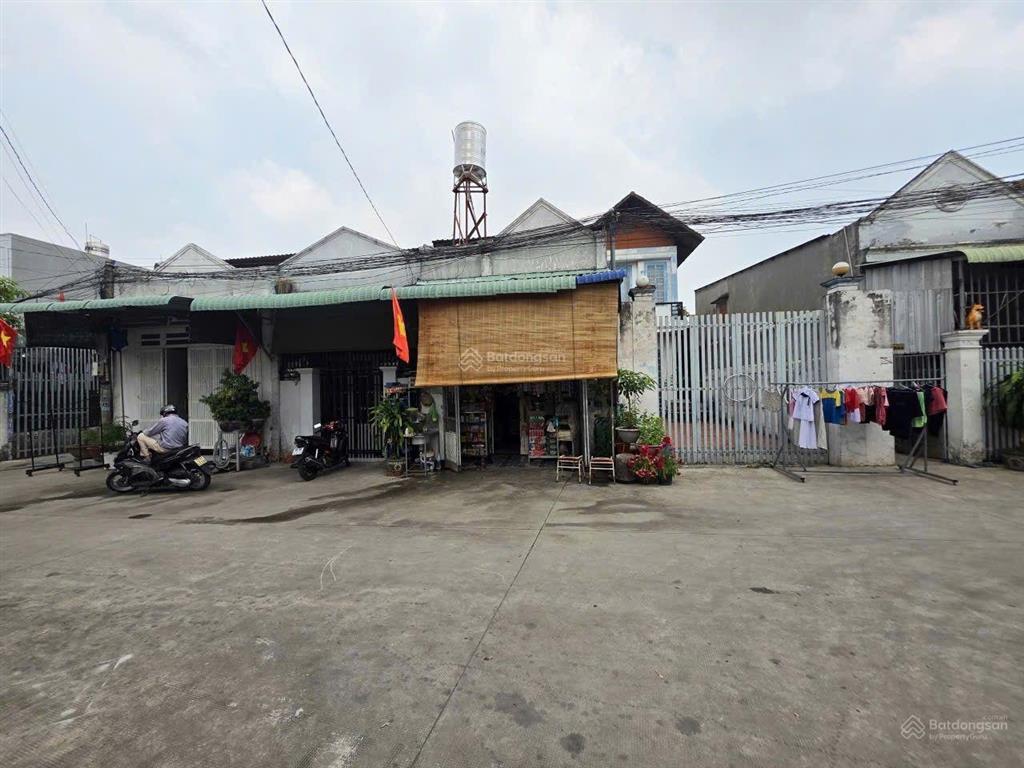 Nhà trọ 174.3m2 kdc gần chợ thông dụng và vincom 550, tân đông hiệp dĩ an