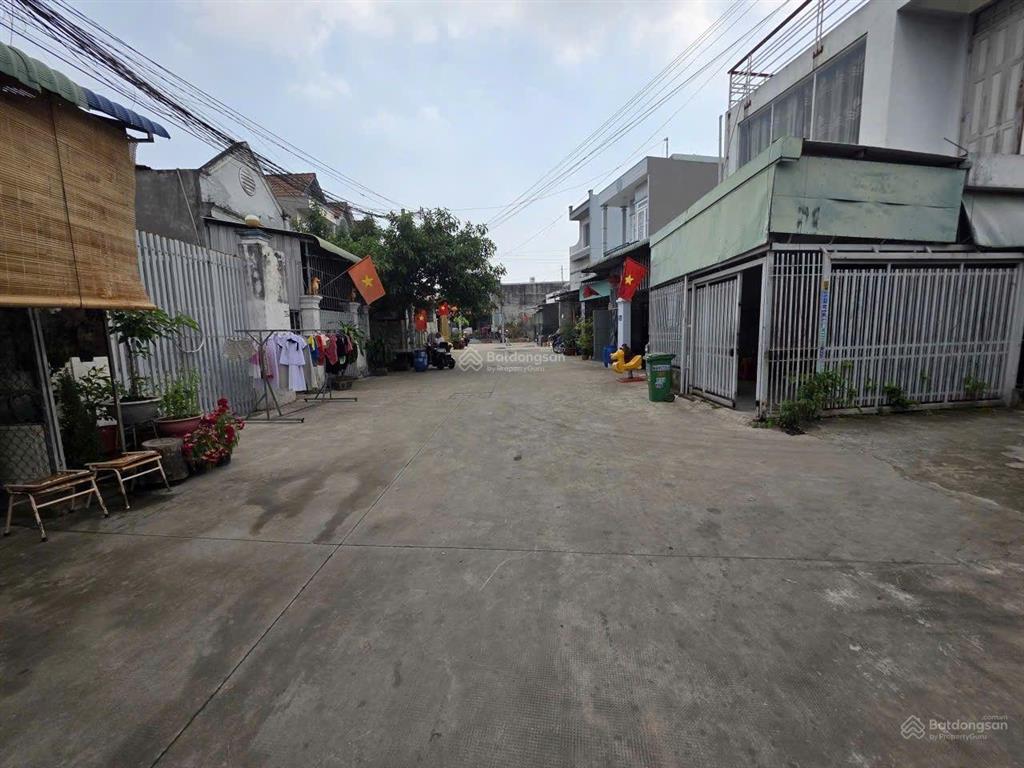 Nhà trọ 174.3m2 kdc gần chợ thông dụng và vincom 550, tân đông hiệp dĩ an