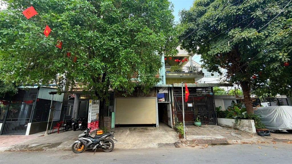 Nhà mặt tiền kinh doanh gần chợ thông dụng, phường an phú, tp thuận an