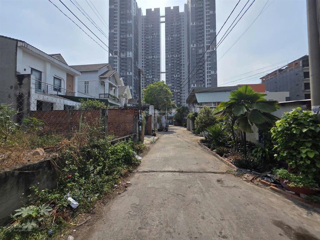 Bán đất tặng kho 216m gần làng đại học quốc gia tphcm, p đông hòa