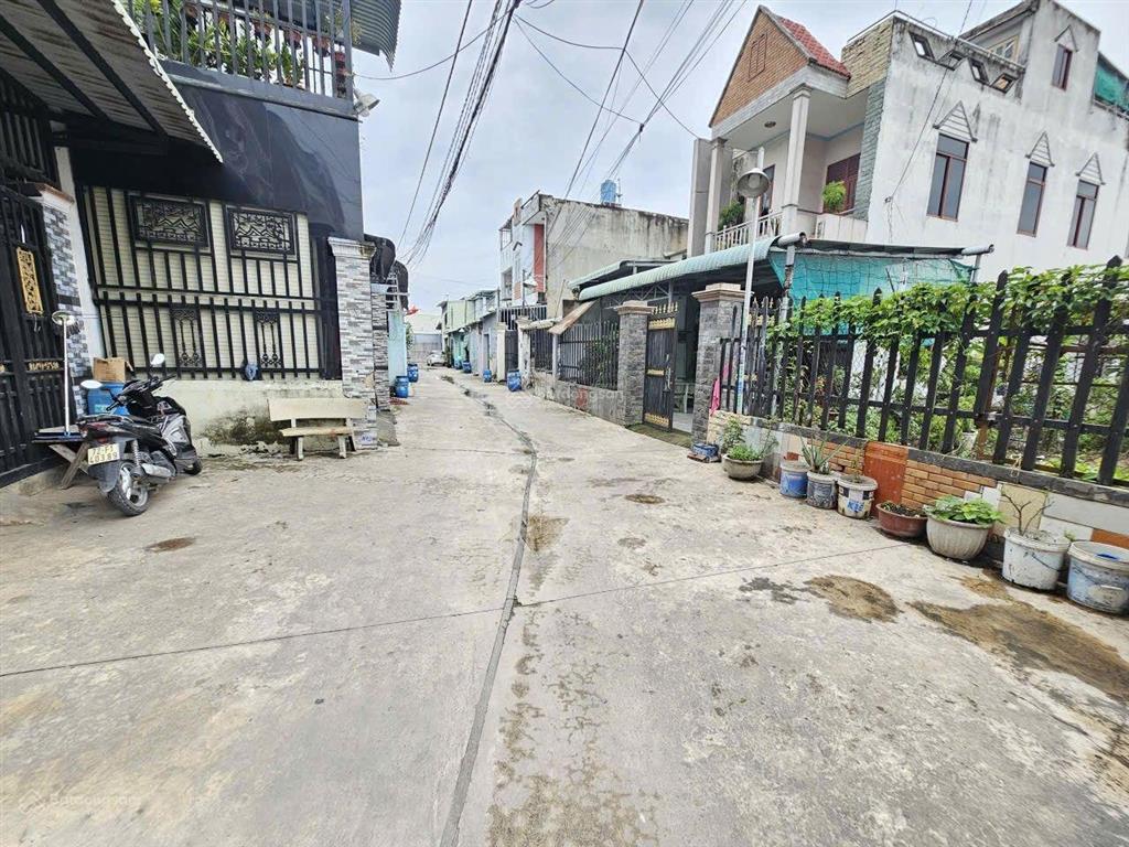 Đất 100m gần ngã tư chiêu liêu, phường đông hiệp, tp dĩ an