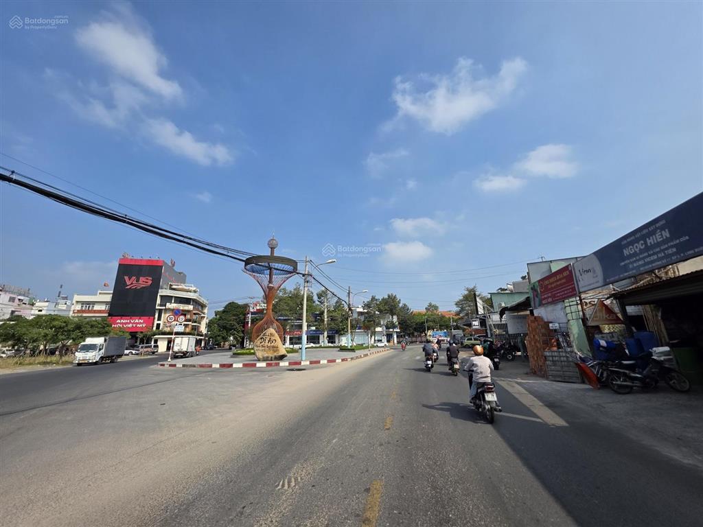 Đất 2 mặt tiền trung tâm hành chính dĩ an, phường dĩ an, tp dĩ an.