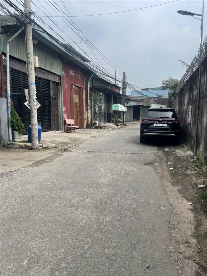 Nhà phố gần ngã 3 cây điệp, phường tân đông hiệp tp dĩ an