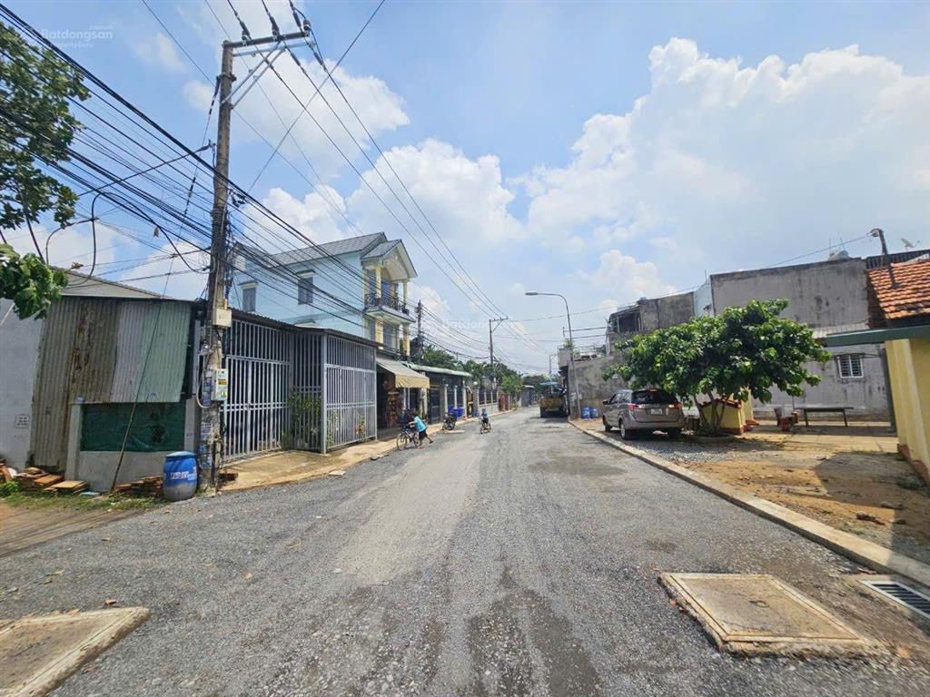 Nhà gần trung tâm y tế dĩ an, phường tân đông hiệp, tp dĩ an.