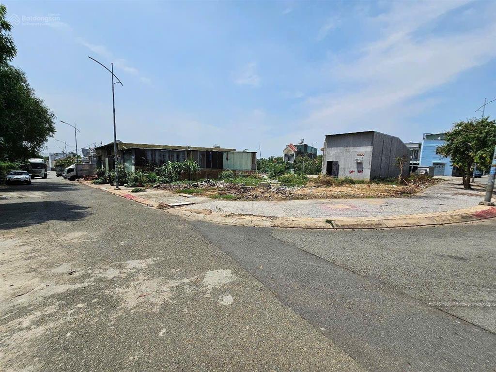 Đất 2 mặt tiền kdc hố lang, phường tân bình, tp dĩ an.