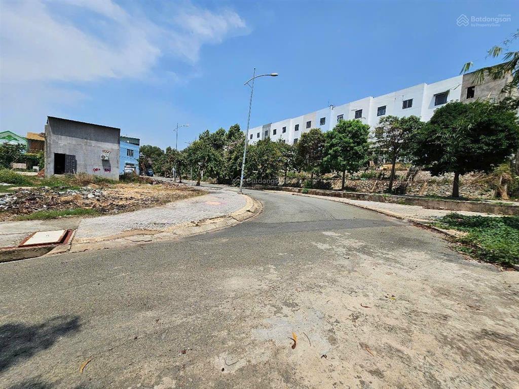 Đất 2 mặt tiền kdc hố lang, phường tân bình, tp dĩ an.