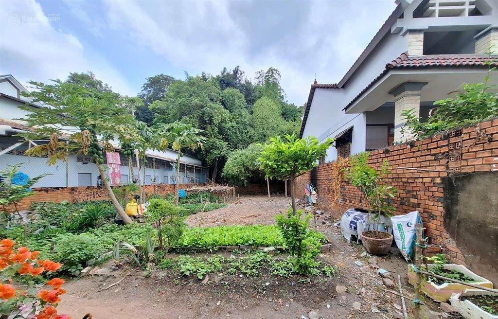Đất 121m2 gần ngã tư bình thung, phường tân đông hiệp, tp dĩ an