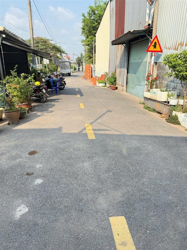Đất 124,8m2 kdc gần big c go dĩ an, phường đông hoà, tp dĩ an