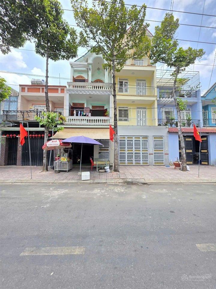 Nhà mặt tiền kinh doanh kdc biconsi, phường tân đông hiệp, tp dĩ an