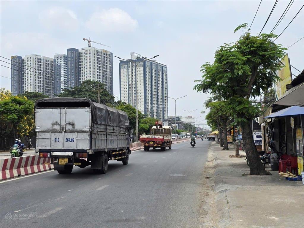 Nhà phố 2 mặt tiền kinh doanh kdc gần vincom550, phường tân đông hiệp, tp dĩ an