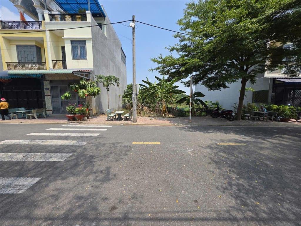 Đất trục chính kdc lê phong tân bình, gần ngã tư chiêu liêu, phường tân bình, tp dĩ an.