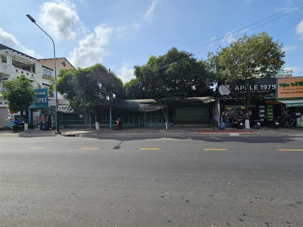 Nhà mặt tiền kinh doanh sầm uất đường lý thường kiệt gần chợ xóm vắng và ngã tư vincom550 tp. dĩ an