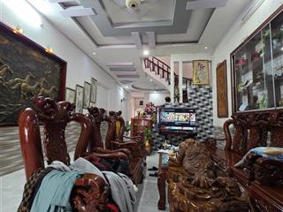 Nhà phố 136m2 khu trung tâm hành chính dĩ an, phường dĩ an, tp dĩ an