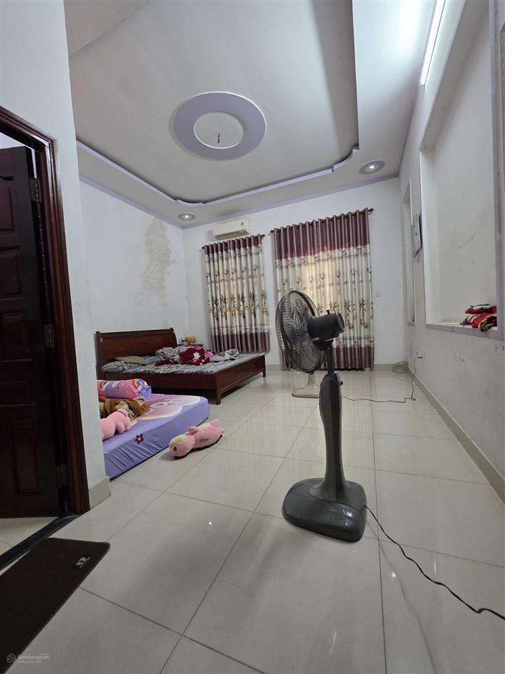 Nhà phố 136m2 khu trung tâm hành chính dĩ an, phường dĩ an, tp dĩ an