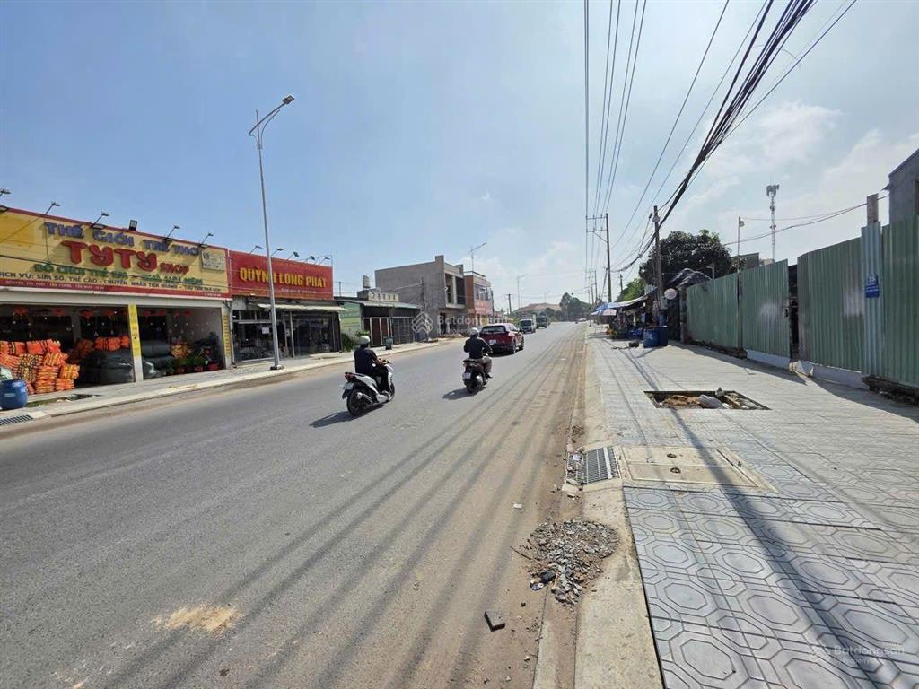 Nhà mặt tiền kinh doanh nguyễn thị tươi, phường tân bình, tp dĩ an