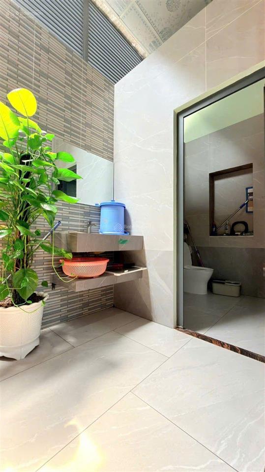 Nhà phố 102m ngang 5m kdc gần ngã tư chiêu liêu, phường tân bình, tp dĩ an