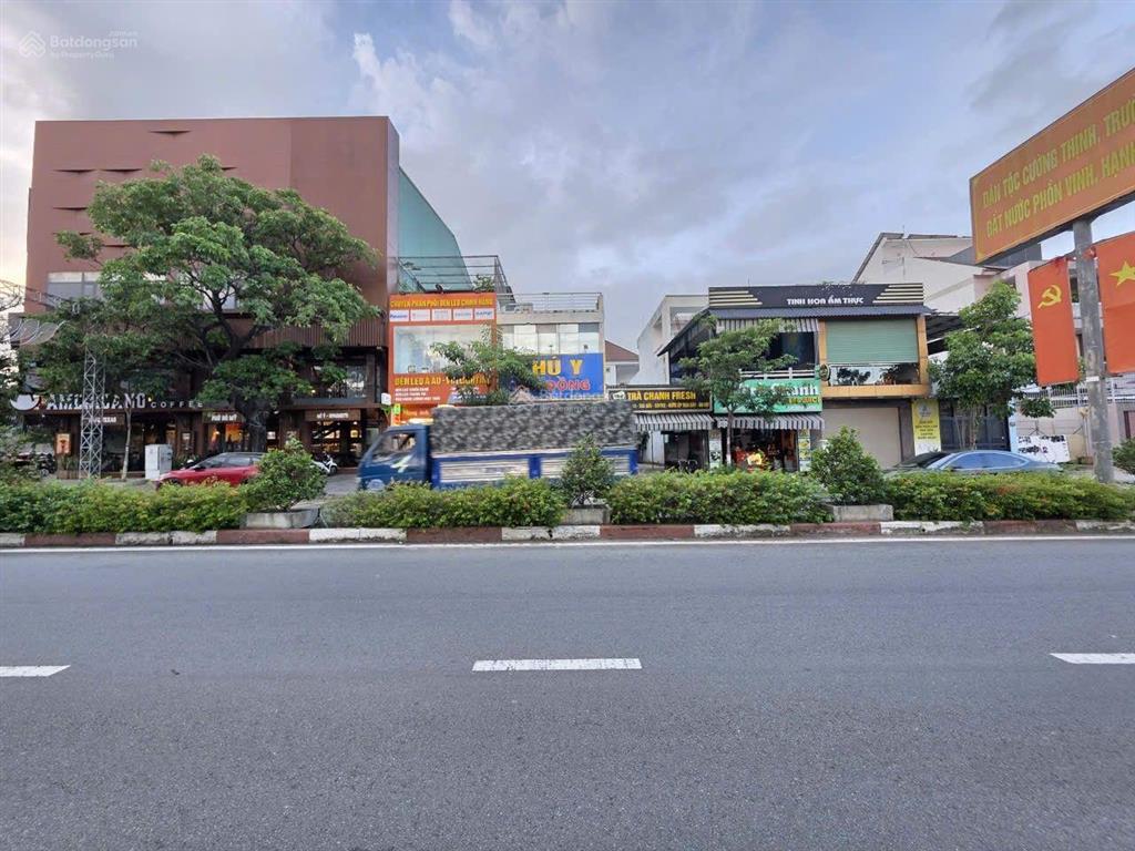 Nhà phố 250m mặt tiền trung tâm hành chính dĩ an, phường dĩ an, tp dĩ an.