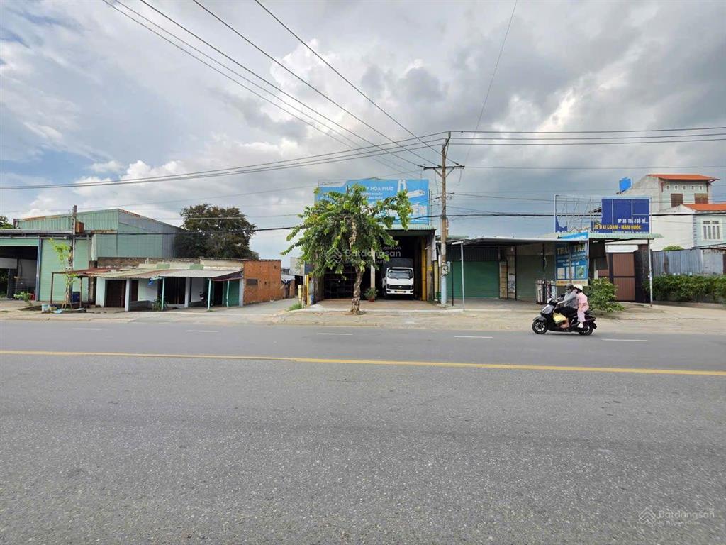 Nhà kho 856,6m2 ngang 8m mặt tiền đt743c gần vincom550, phường tân đông hiệp, dĩ an (p dĩ an tphcm)