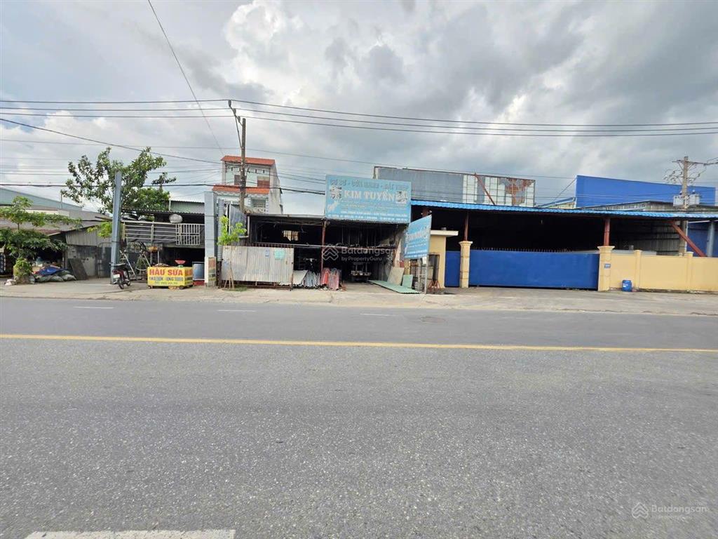 Nhà kho 856,6m2 ngang 8m mặt tiền đt743c gần vincom550, phường tân đông hiệp, dĩ an (p dĩ an tphcm)