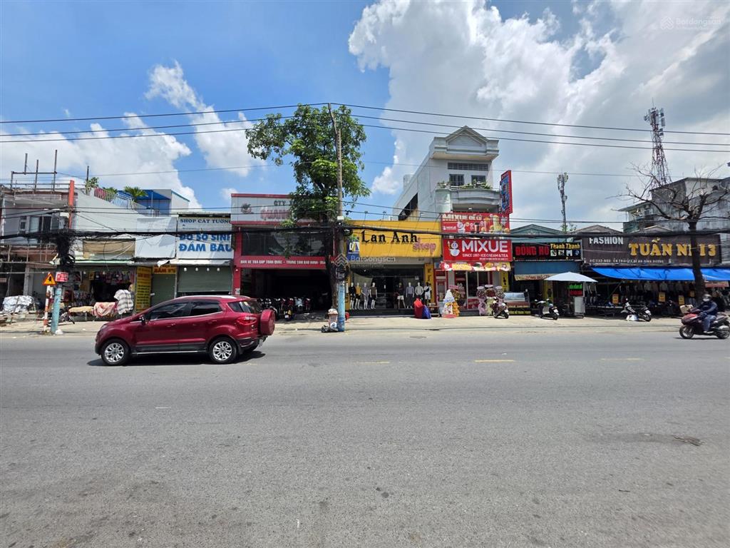 Nhà mặt tiền 550m, ngang 10m, đường nguyễn trãi, phường dĩ an, tp dĩ an. (p. dĩ an, tphcm)