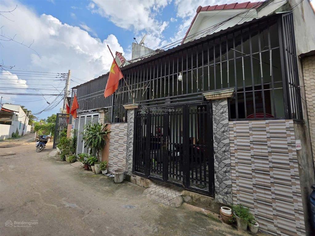 Nhà phố gần ngã tư chiêu liêu, phường tân đông hiệp, tp dĩ an