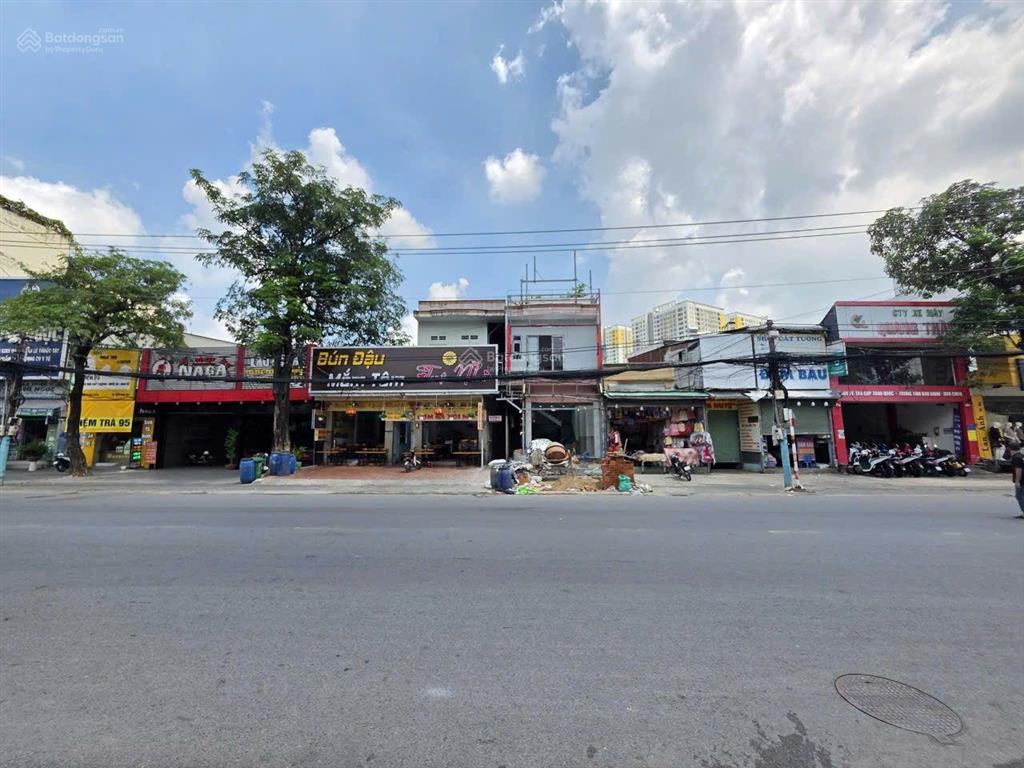 Nhà 550m2, ngang 10m, mặt tiền đường nguyễn trãi, phường dĩ an, tp dĩ an. (p. dĩ an tphcm)