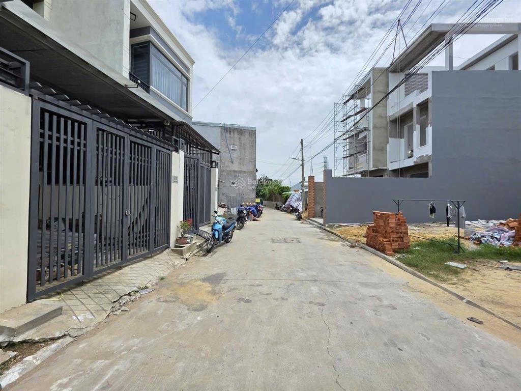 Nhà phố gần chợ bình an, phường bình an và làng đại học quốc gia tphcm