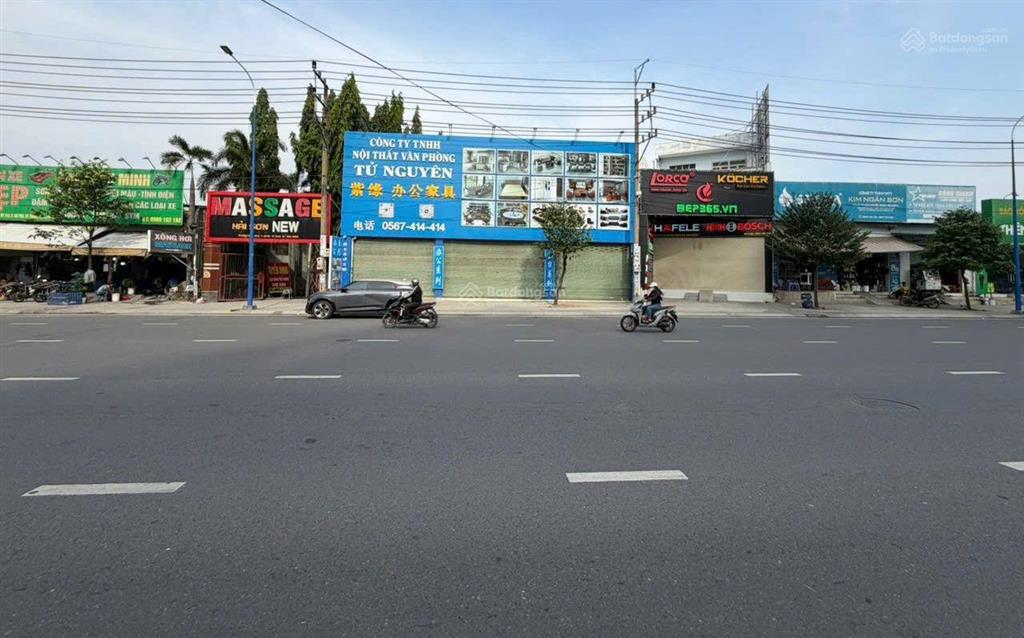 Nhà mặt tiền kinh doanh sầm uất đường đt 743 ngay vòng xoay an phú, phường an phú, thuận an