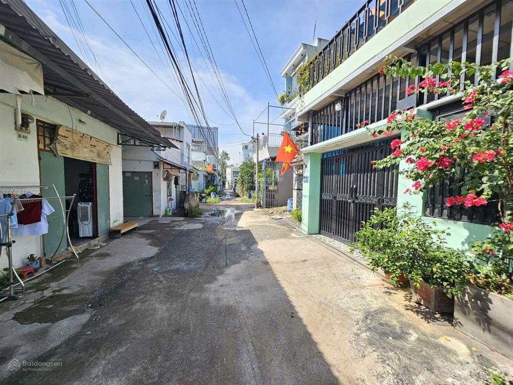 Đất 148,1m2 ngang 5,97m gần chợ đông hoà, phường đông hòa, tp dĩ an