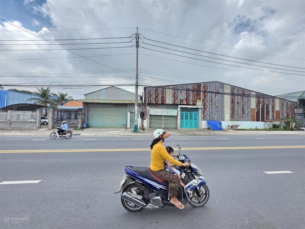 Nhà kho 1326m ngang 11m mặt tiền kinh doanh đường liên huyện cách vòng xoay an phú thuận an 500m.