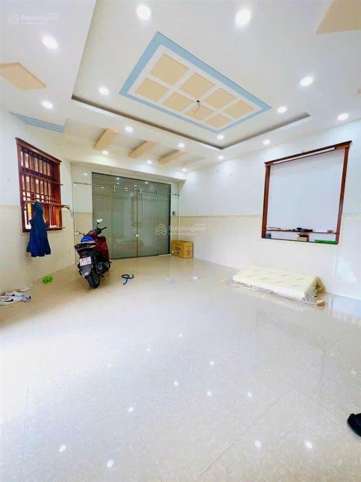 Nhà phố hoàn công kdc hoàng hùng gần bigc go dĩ an, đông hòa, tp dĩ an. (phường đông hoà, tphcm)