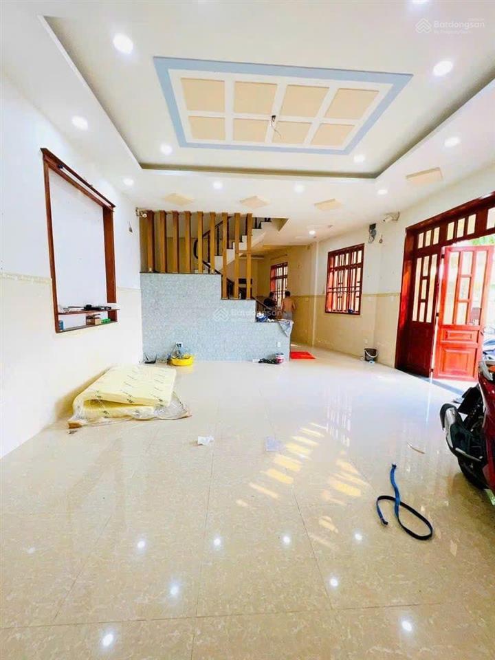 Nhà phố hoàn công kdc hoàng hùng gần bigc go dĩ an, đông hòa, tp dĩ an. (phường đông hoà, tphcm)
