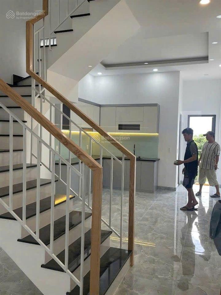 Nhà phố kdc hoàng nam 5, phường tân bình tp dĩ an