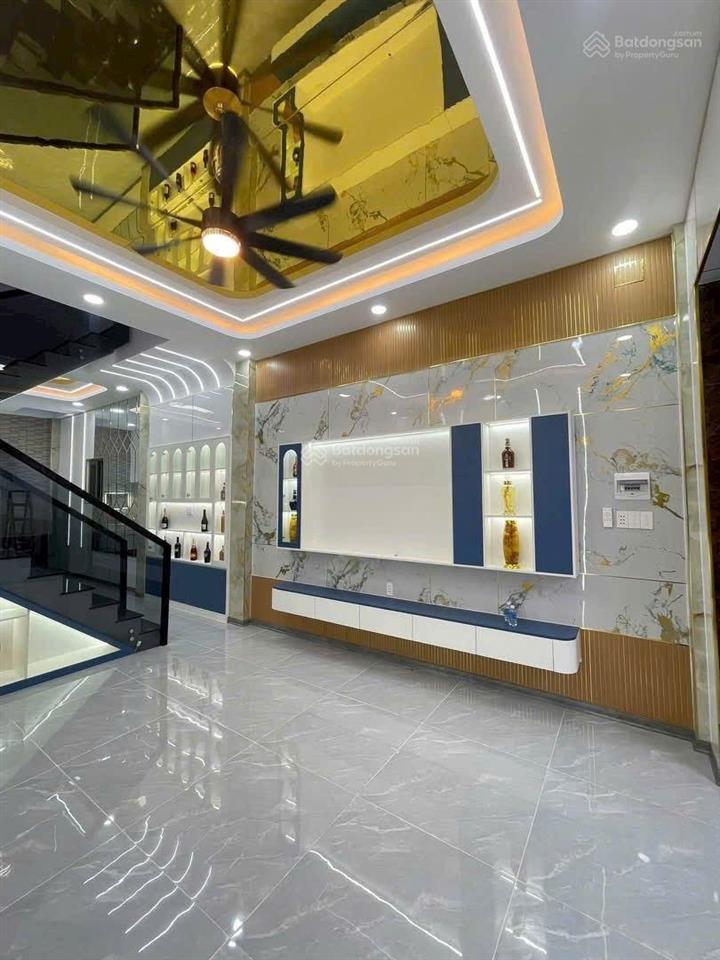 Nhà phố mới gần chợ xóm vắng và kcn sóng thần, phường dĩ an, tp dĩ an